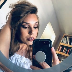 Meet your Posher, Ryhanna